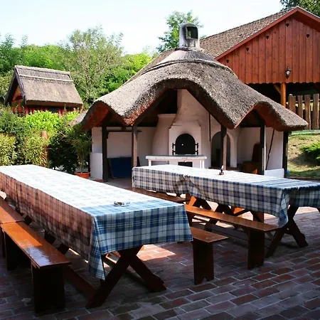 Gasztro Elmenybirtok - Balatonlelle-radpuszta Penzion