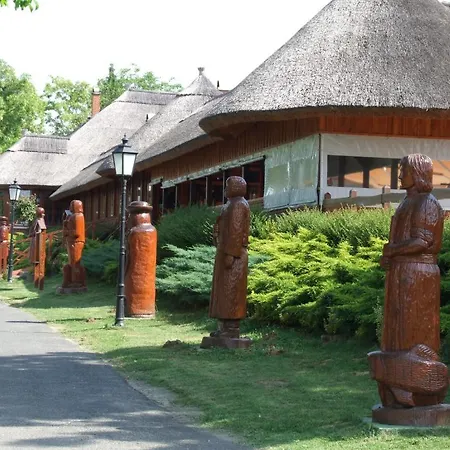 Gasztro Elmenybirtok - Balatonlelle-radpuszta *
