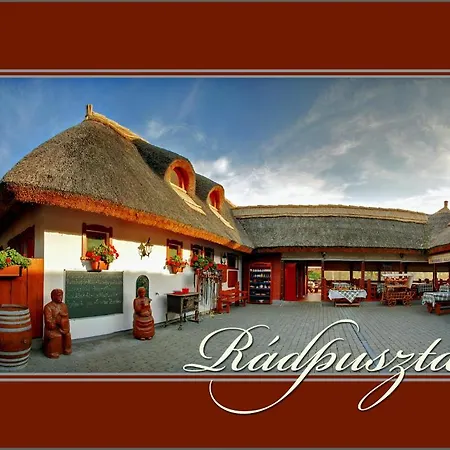 Gasztro Elmenybirtok - Balatonlelle-radpuszta Guest house *