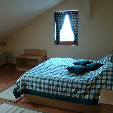 Gasztro Elmenybirtok - Balatonlelle-radpuszta Gæstehus *