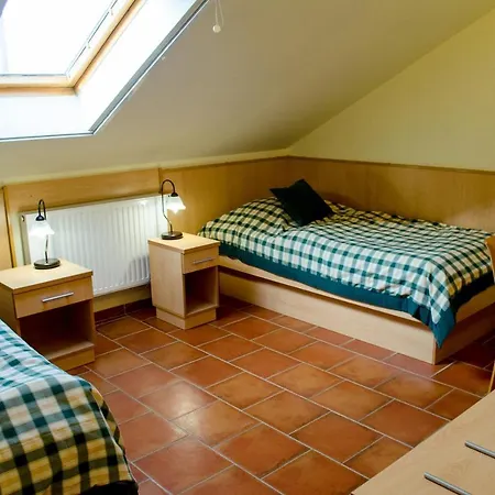 Gasztro Elmenybirtok - Balatonlelle-radpuszta Guest house Balatonlelle