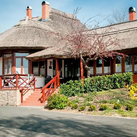 Guest house Gasztro Elmenybirtok - Balatonlelle-radpuszta *